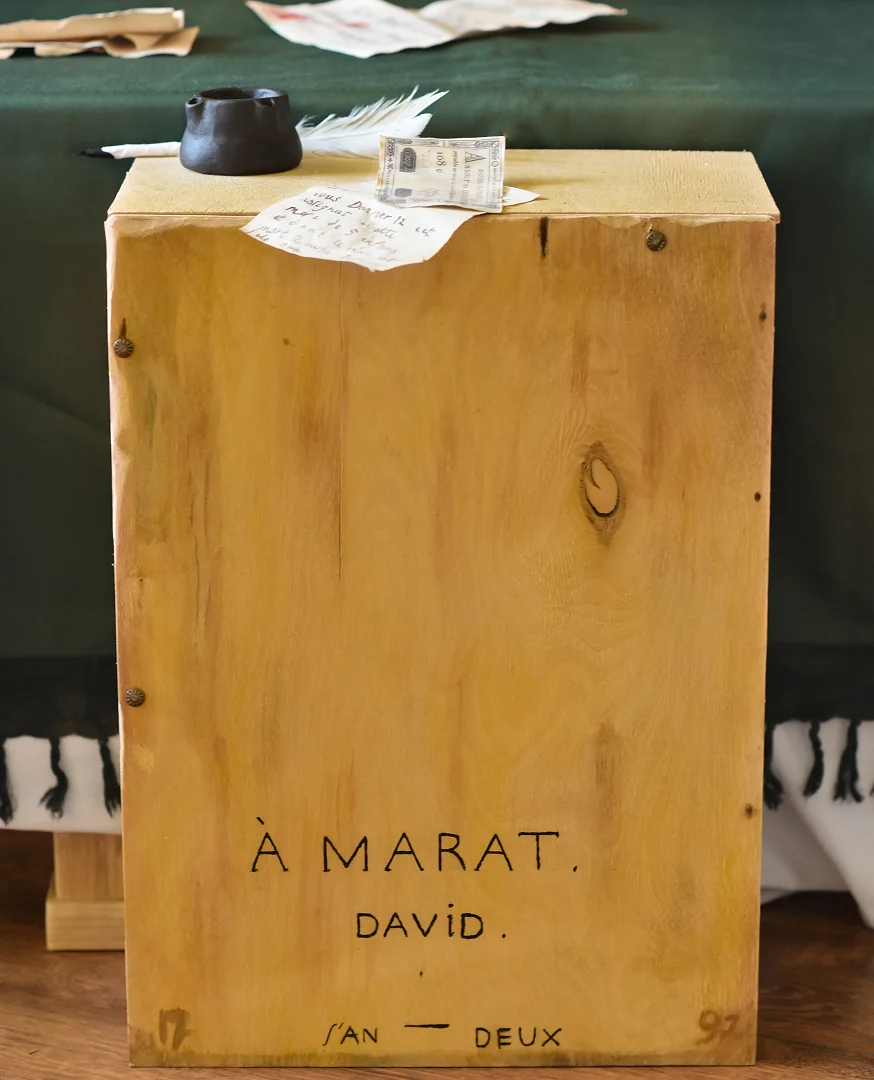 Fotolavastus Jacques-Louis Davidi maalist „Marat' surm"